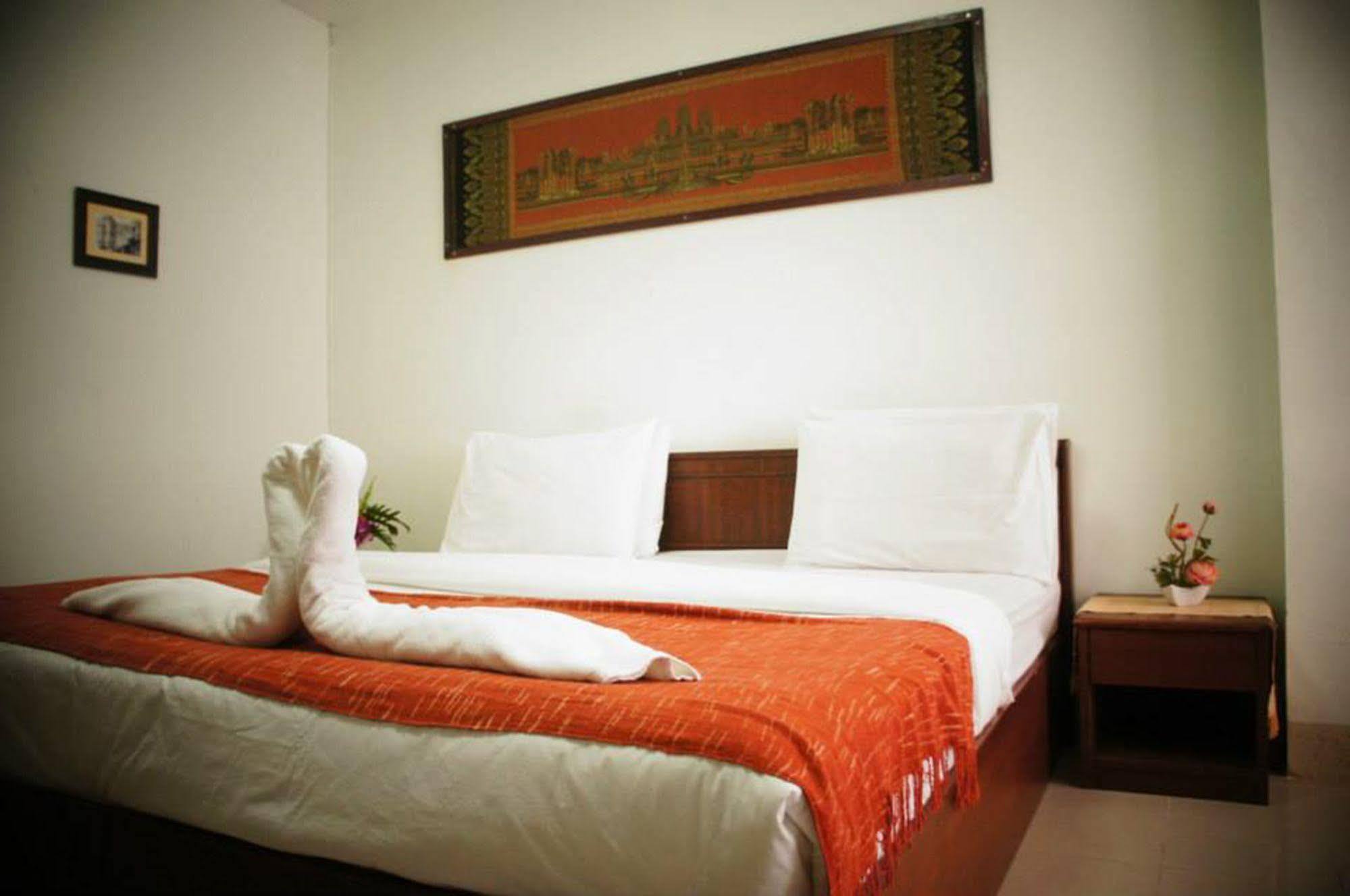 Vipa House Hotell Chiang Mai Eksteriør bilde