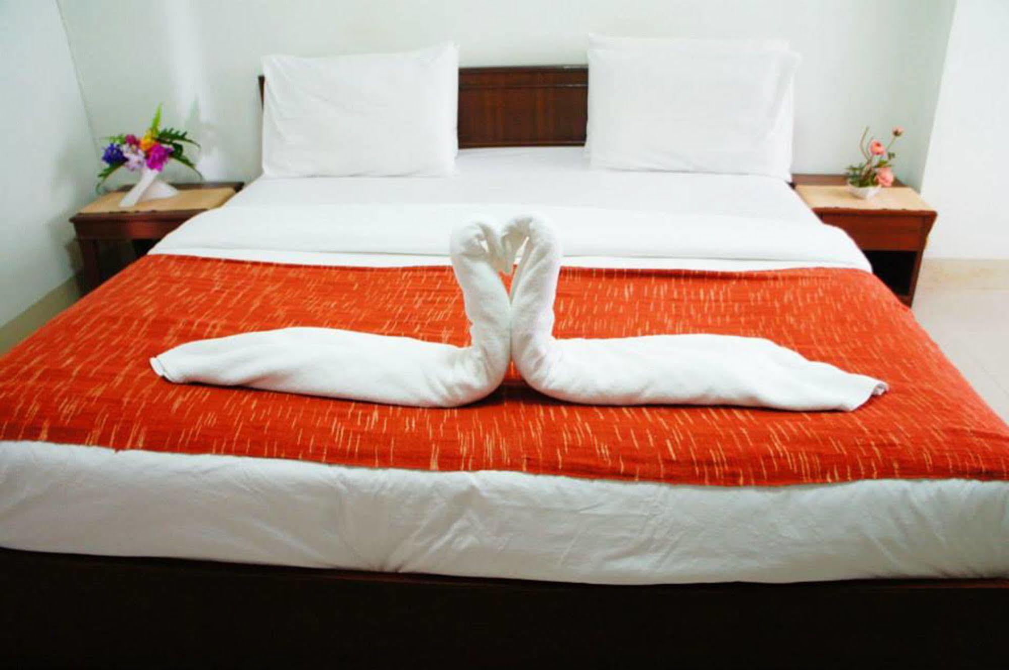 Vipa House Hotell Chiang Mai Eksteriør bilde