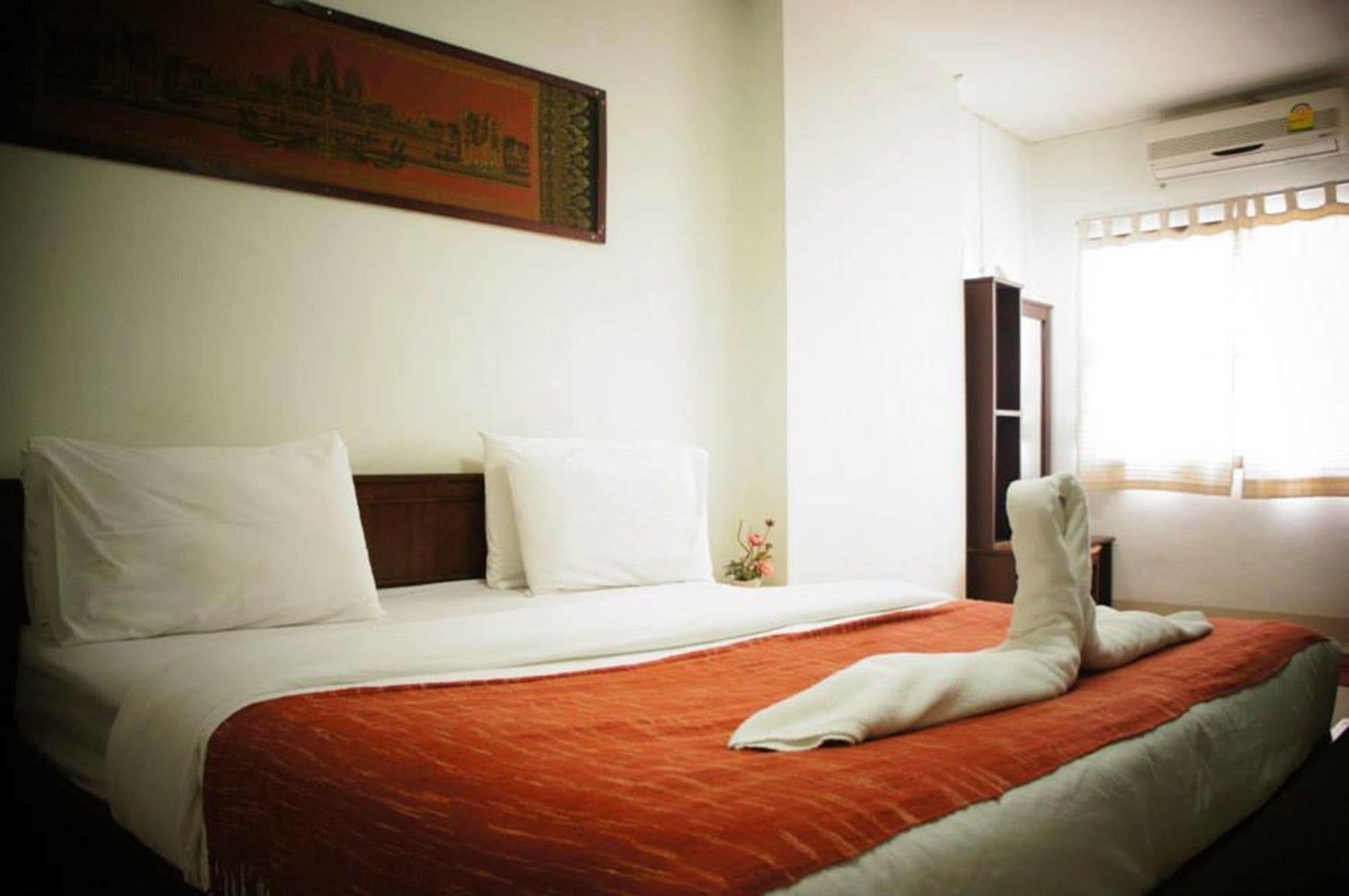 Vipa House Hotell Chiang Mai Eksteriør bilde