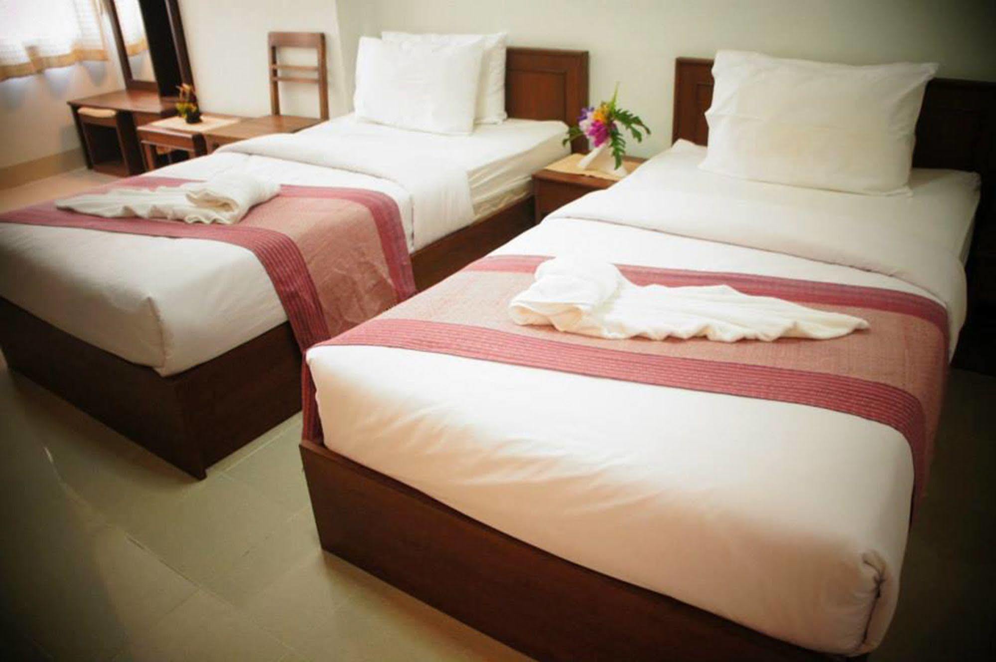 Vipa House Hotell Chiang Mai Eksteriør bilde
